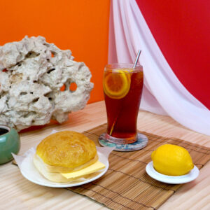 宜蘭羅東美食推薦：行運茶餐│港式茶餐廳：2拼套餐 - 菠蘿油(冰火菠蘿油)+飲料